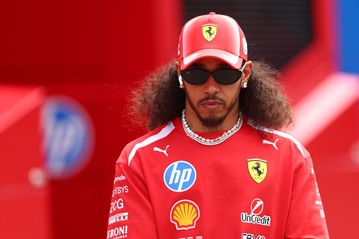 Hamilton, ADUO kararı hakkında: “Red Bull’un zirvede olması büyük sürpriz” Hamilton, ADUO kararı hakkında: “Red Bull’un zirvede olması büyük sürpriz”