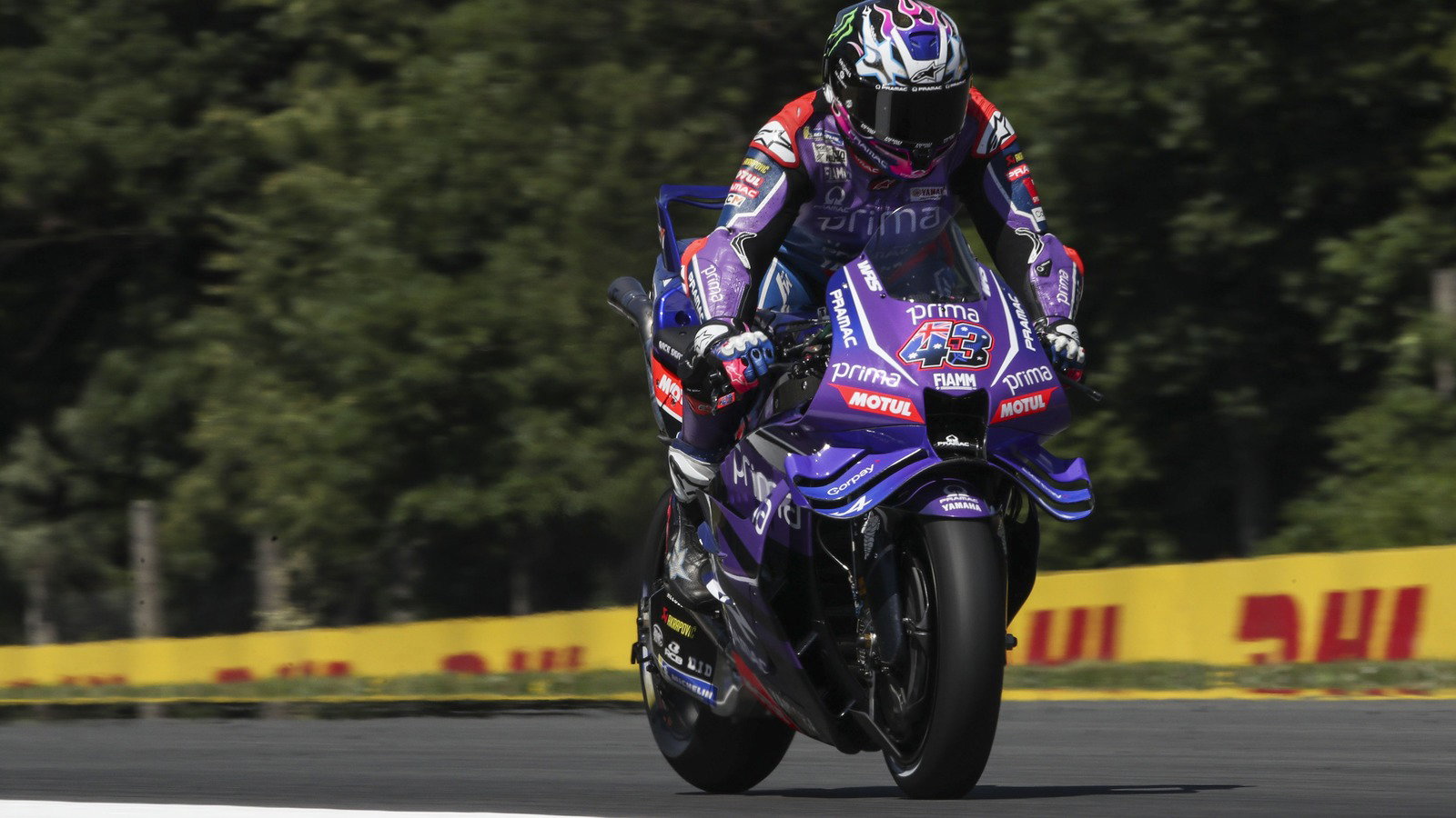 Jack Miller explains why Yamaha V4 front end is “copping a hiding”