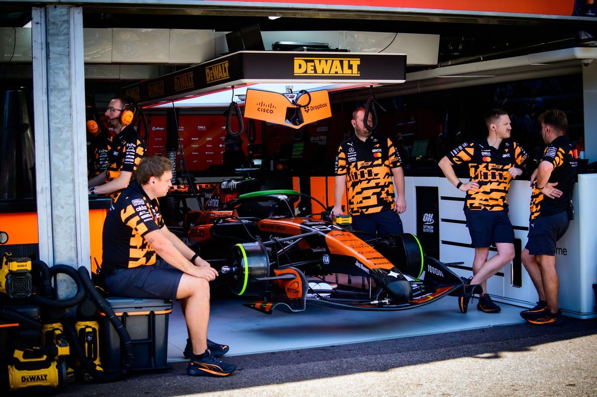 McLaren, Barselona’da tekrar ‘çalışma yasağını’ ihlal etti McLaren, Barselona’da tekrar ‘çalışma yasağını’ ihlal etti