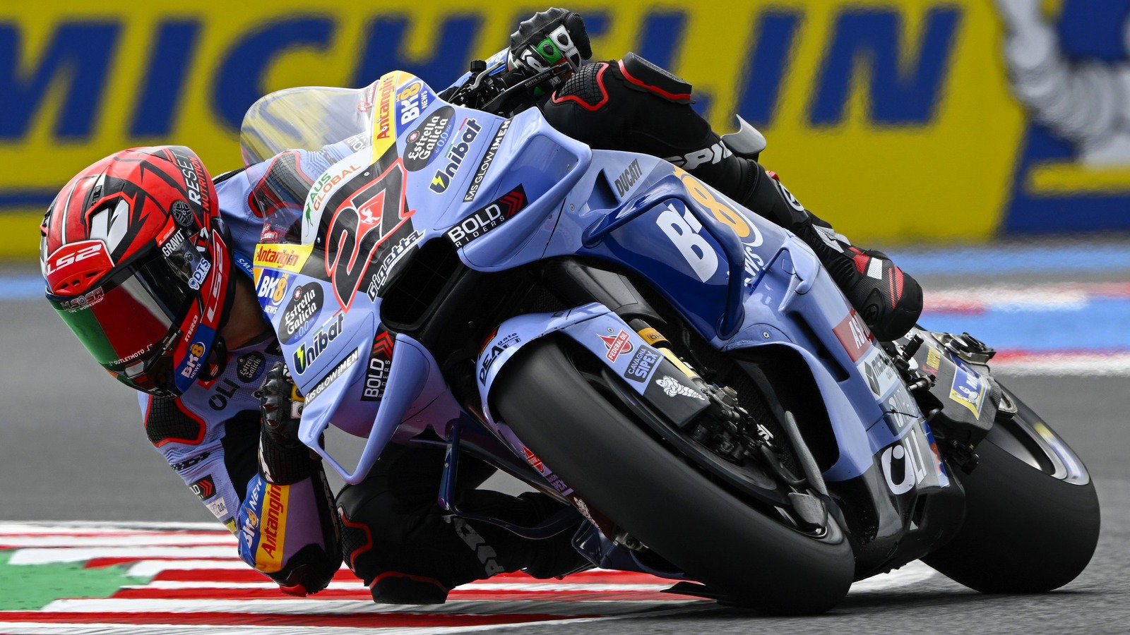 “Rear, yes. Front, no” – Michelin WorldSBK vs MotoGP tyres “Rear, yes. Front, no” – Michelin WorldSBK vs MotoGP tyres