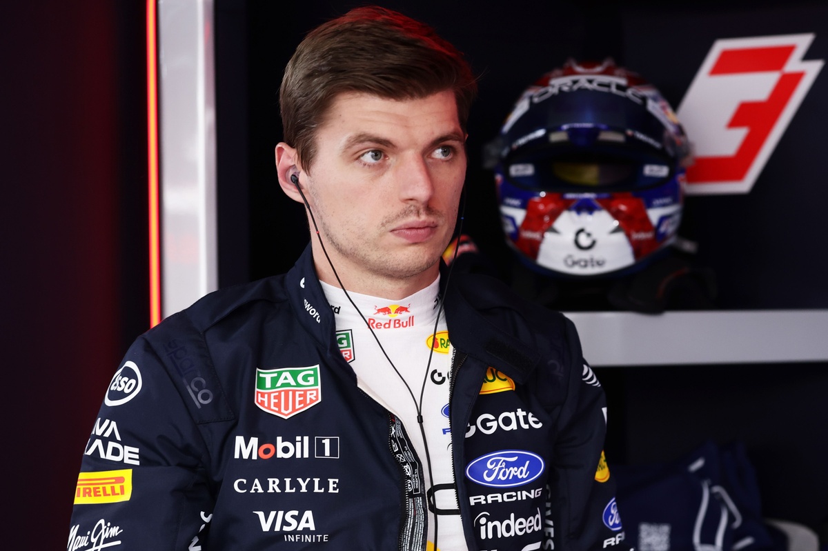 Verstappen: “Ferrari çok güçlü, onlara yakın olmaya çalışacağız”