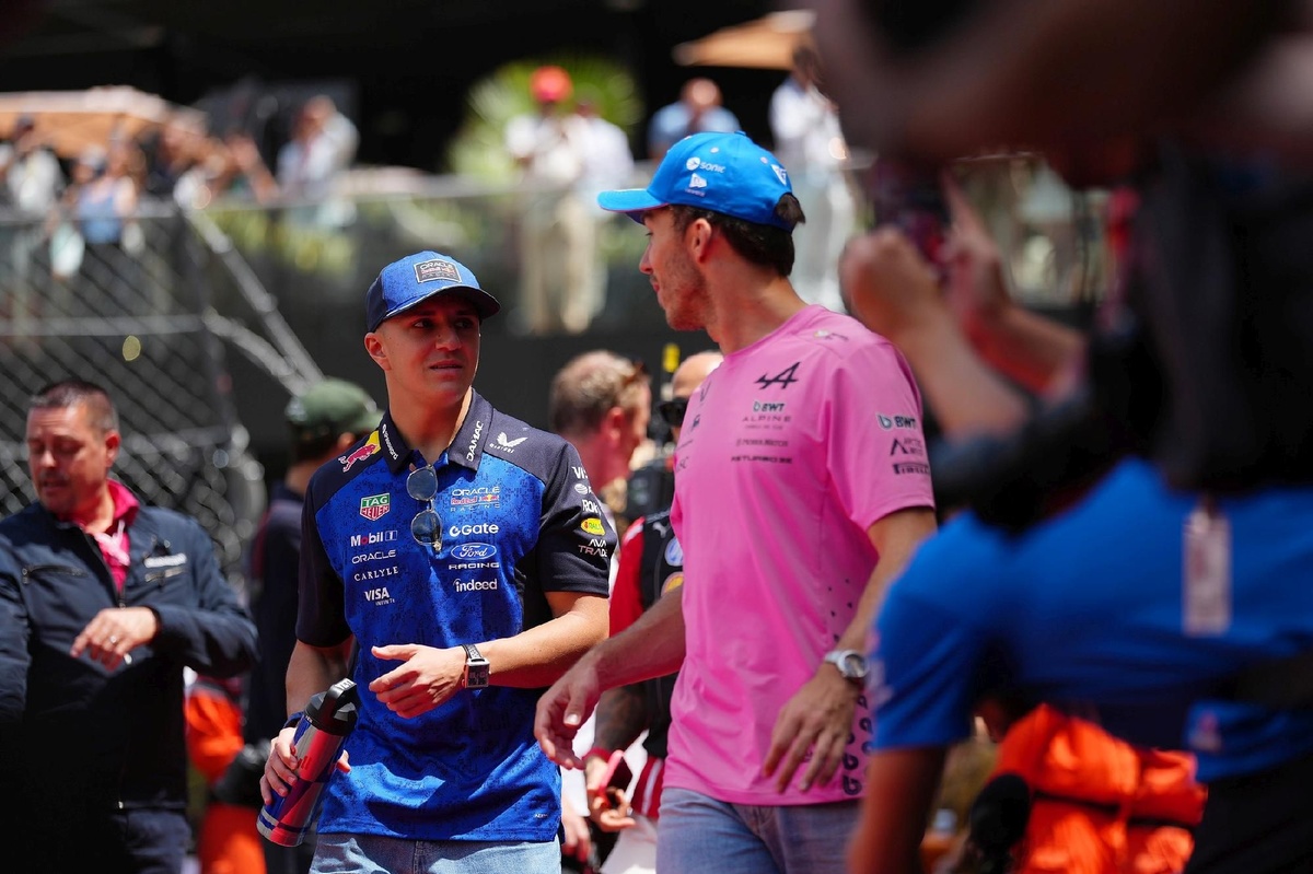 Villeneuve: “FIA, Gasly’e podyumu geri vererek başını büyük belaya soktu” Villeneuve: “FIA, Gasly’e podyumu geri vererek başını büyük belaya soktu”