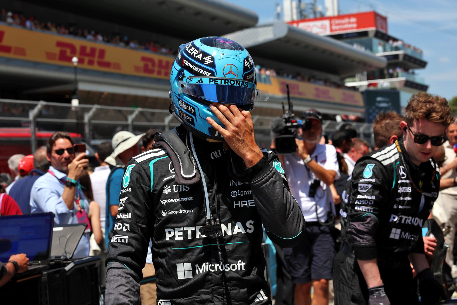 ‘Doesn’t look like a driver going for the title’ – Jacques Villeneuve rips into George Russell ‘Doesn’t look like a driver going for the title’ – Jacques Villeneuve rips into George Russell