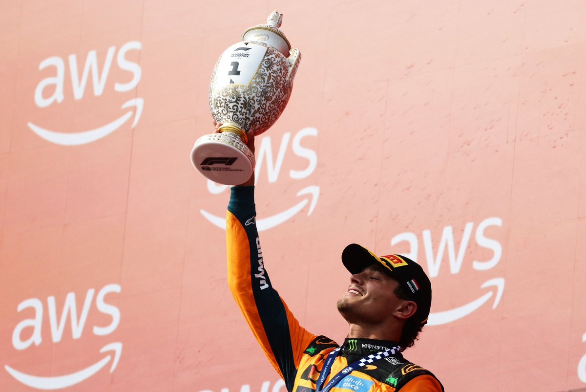 2026 Macaristan GP: Norris 2026’daki ilk zaferini kazandı, Verstappen 2. Antonelli 3. sırada 2026 Macaristan GP: Norris 2026’daki ilk zaferini kazandı, Verstappen 2. Antonelli 3. sırada