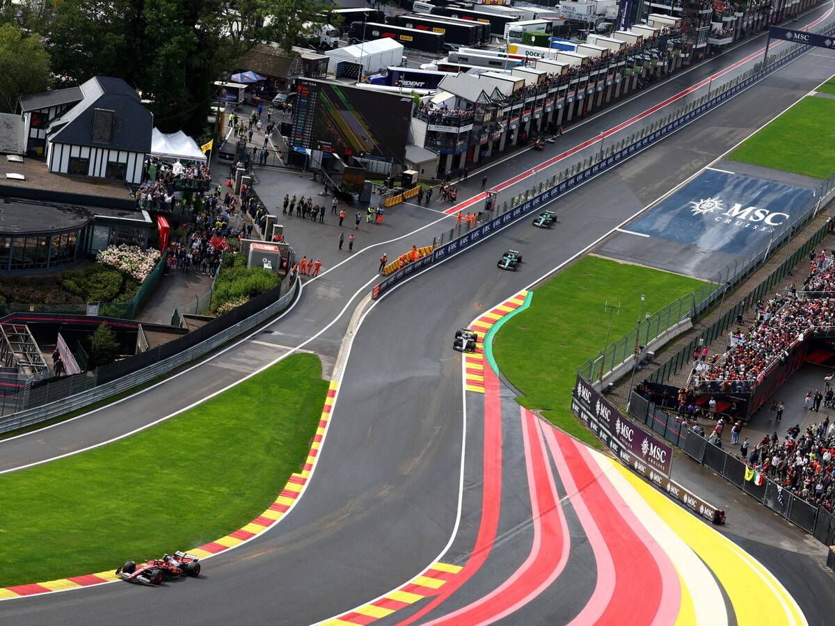Mercedes: George Russell warnt vor unberechenbaren Regenrennen in Spa Mercedes: George Russell warnt vor unberechenbaren Regenrennen in Spa