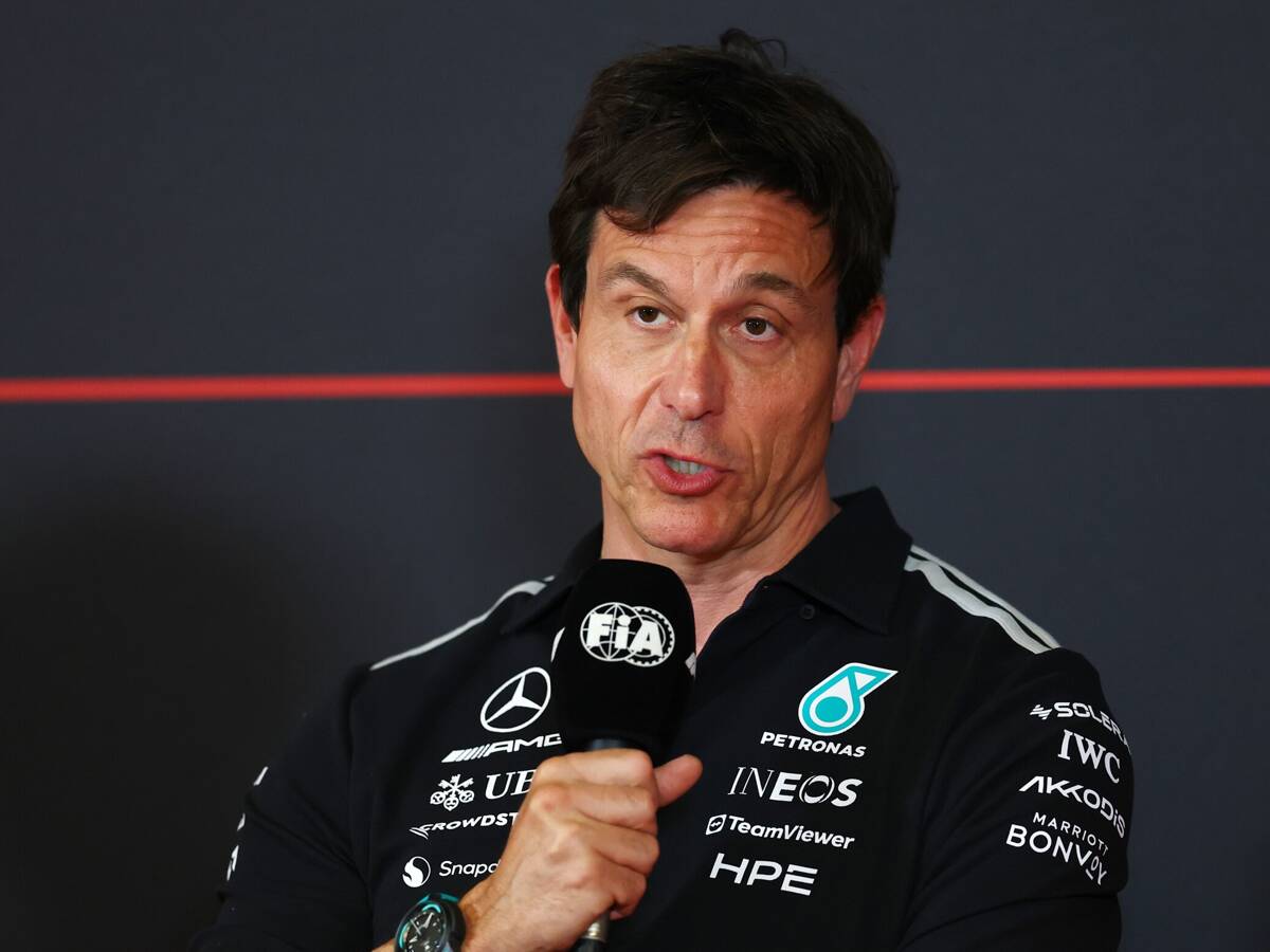 Toto Wolff enthüllt: Kimi Antonelli war auf Siegkurs in Silverstone Toto Wolff enthüllt: Kimi Antonelli war auf Siegkurs in Silverstone
