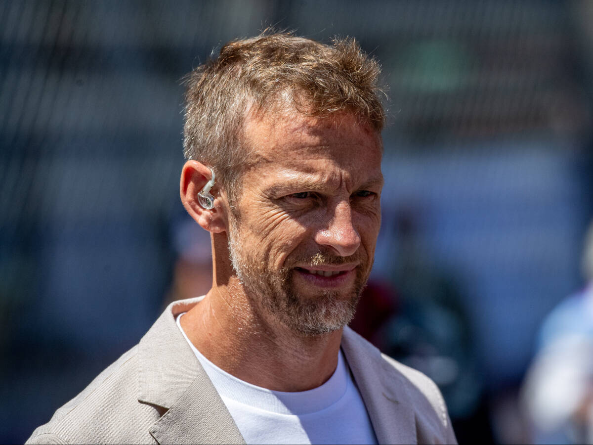 Button erklärt Russell-Probleme: W17 passt nicht zu seinem Fahrstil Button erklärt Russell-Probleme: W17 passt nicht zu seinem Fahrstil