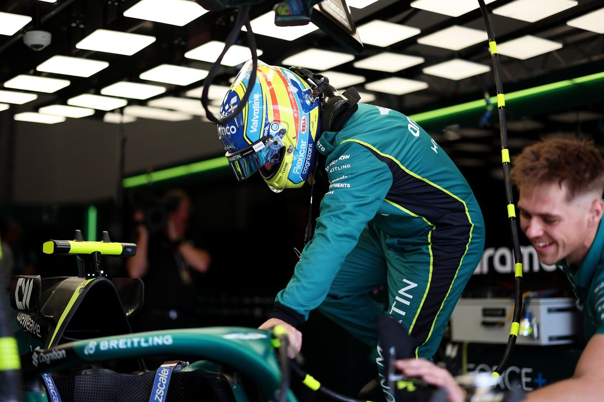 Alonso’dan uyarı: “Spa’da bataryayı doğru yönetemezsek F2 araçlarından daha yavaş olacağız” Alonso’dan uyarı: “Spa’da bataryayı doğru yönetemezsek F2 araçlarından daha yavaş olacağız”