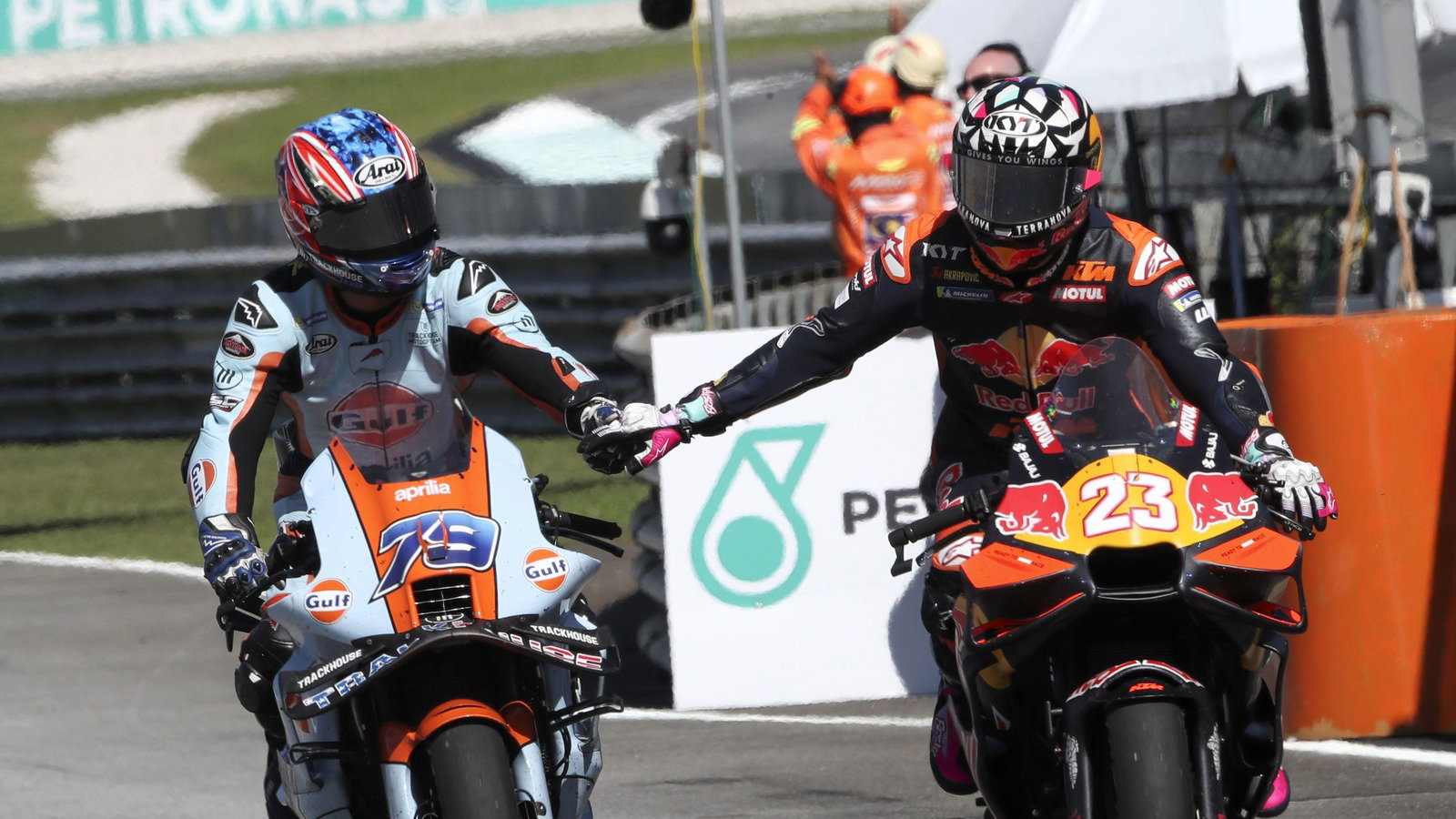 Enea Bastianini free to sign 2027 MotoGP deal as KTM option expires Enea Bastianini free to sign 2027 MotoGP deal as KTM option expires