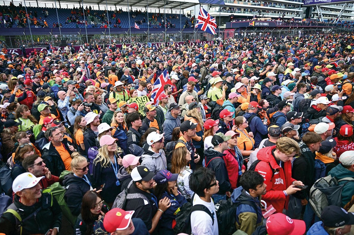 Britanya GP’ye rekor ilgi: Bilet satışları %14 arttı Britanya GP’ye rekor ilgi: Bilet satışları %14 arttı