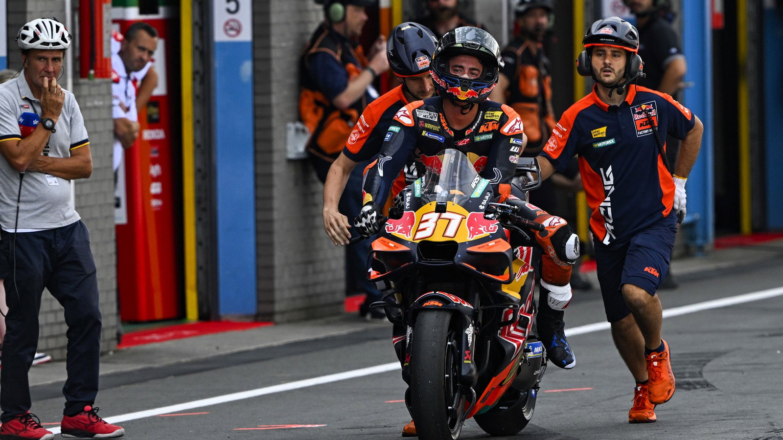 KTM admits “there is something wrong inside our MotoGP engines”