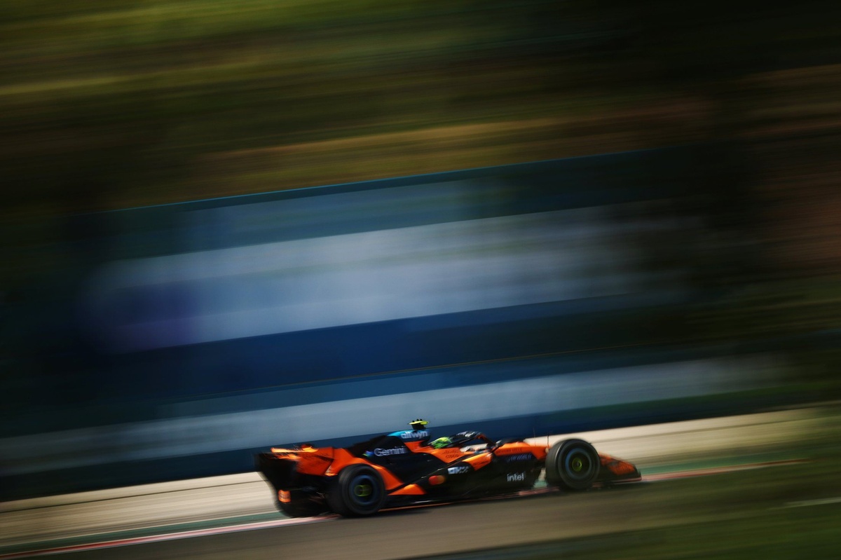 Mercedes: “McLaren’ın Macaristan GP’yi kazanacağını yapay zeka bile tahmin ederdi”