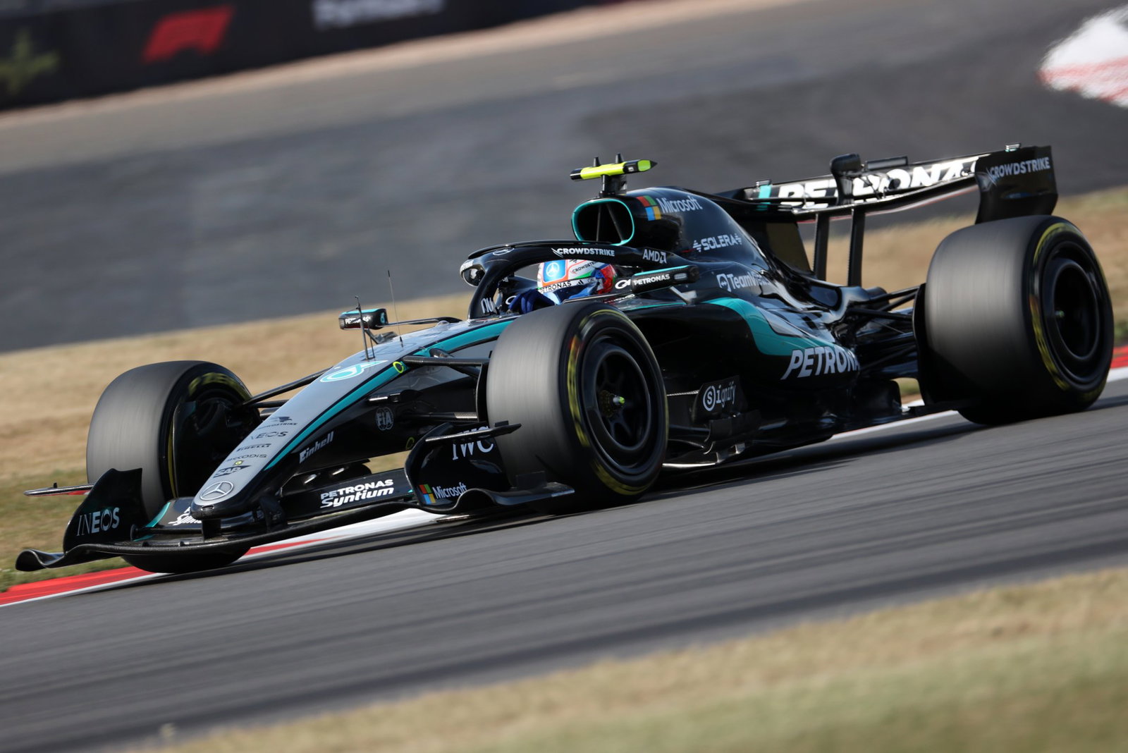 F1 Silverstone LIVE: Russell in strife after Q1 crash in British GP qualifying F1 Silverstone LIVE: Russell in strife after Q1 crash in British GP qualifying
