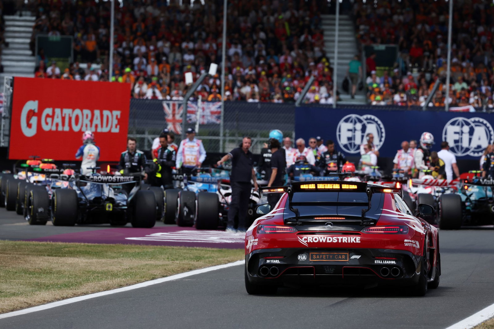 ‘Leave it to the race director’ – F1 bosses react to red flag calls to avoid Silverstone repeat ‘Leave it to the race director’ – F1 bosses react to red flag calls to avoid Silverstone repeat