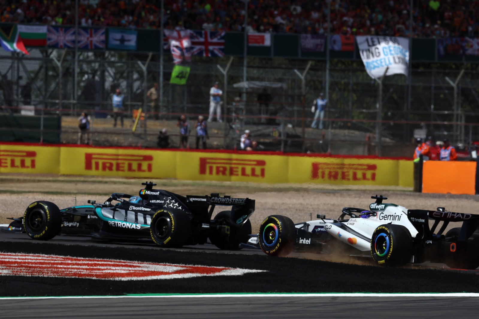 McLaren ‘surprised’ as Mercedes finds way to revive banned F1 engine trick McLaren ‘surprised’ as Mercedes finds way to revive banned F1 engine trick