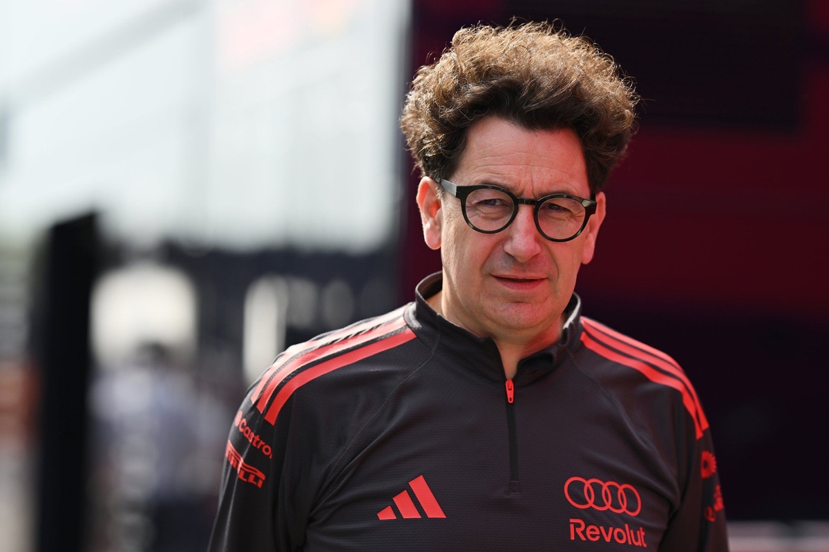 Binotto’dan Sainz ve Piastri iddialarına yanıt: “Mevcut kadromuzdan memnunuz” Binotto’dan Sainz ve Piastri iddialarına yanıt: “Mevcut kadromuzdan memnunuz”