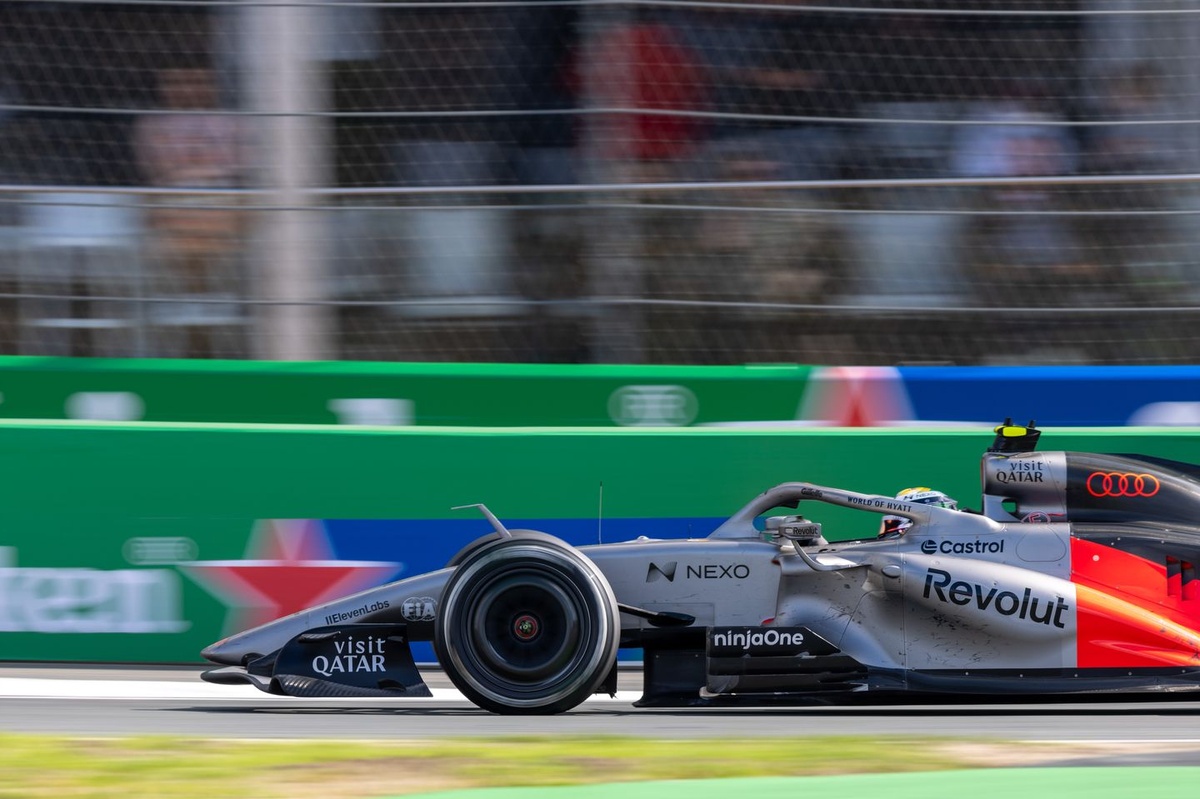 Hülkenberg Hollanda GP’deki olayı anlattı: “Birbirimize çarpmamamız büyük bir şanstı” Hülkenberg Hollanda GP’deki olayı anlattı: “Birbirimize çarpmamamız büyük bir şanstı”