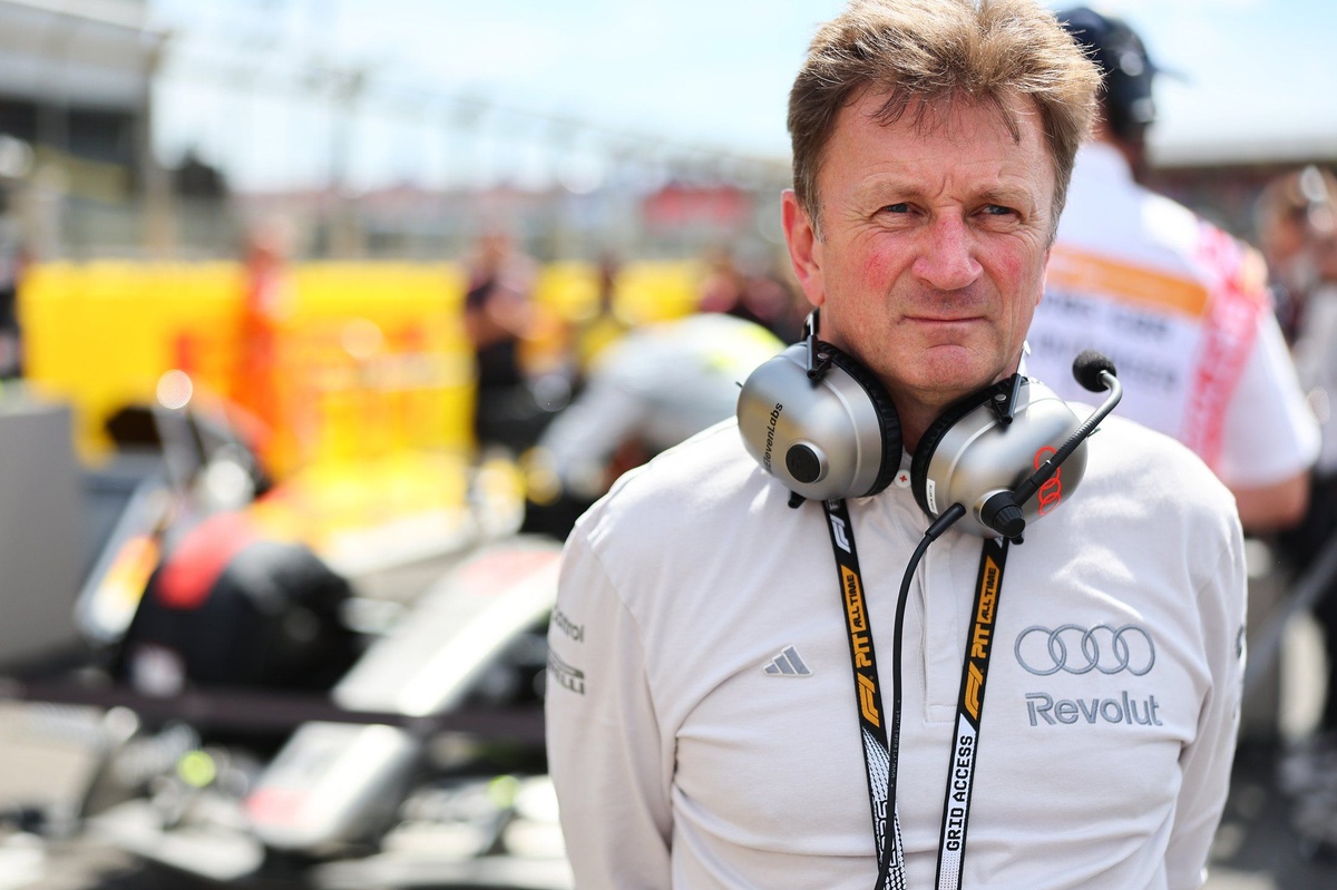McNish Audi’nin geleceğini inşa ediyor: Genç pilotların ‘ikinci babası’