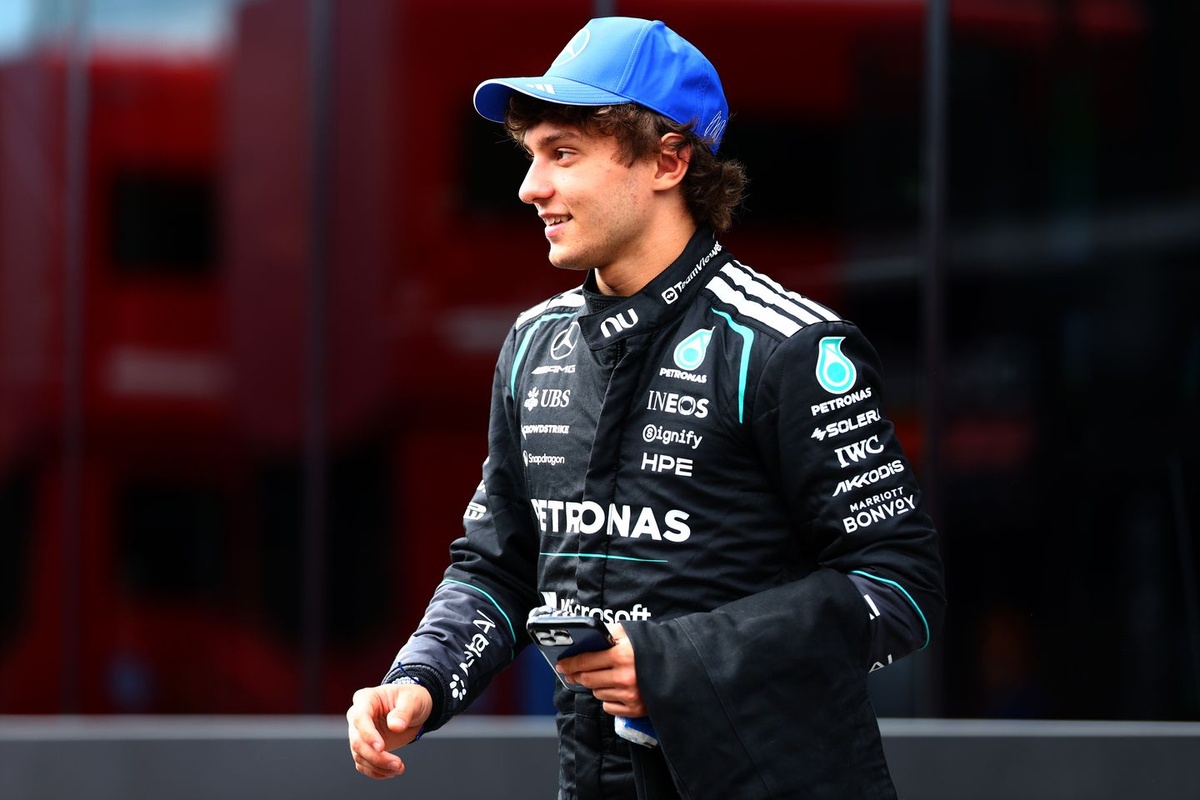 Montoya: “Mercedes, Antonelli’yi tekerlek tekerleğe mücadelelerden uzak tutmalı” Montoya: “Mercedes, Antonelli’yi tekerlek tekerleğe mücadelelerden uzak tutmalı”