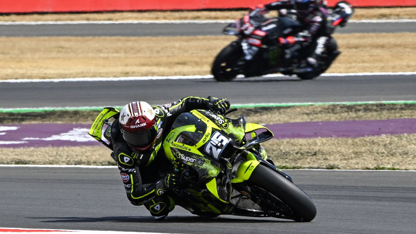 “Raul had more balls” – Cal Crutchlow explains Fernandez’s Silverstone MotoGP victory “Raul had more balls” – Cal Crutchlow explains Fernandez’s Silverstone MotoGP victory