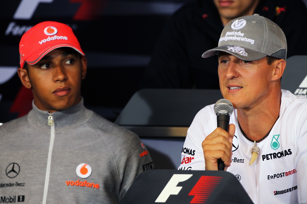 Smedley: “Ferrari çalışanları Hamilton’ı Schumacher’e benzetiyor” Smedley: “Ferrari çalışanları Hamilton’ı Schumacher’e benzetiyor”