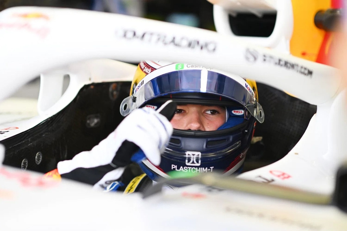 Tsolov, Racing Bulls ile ilk Formula 1 sürüşünü gerçekleştirdi