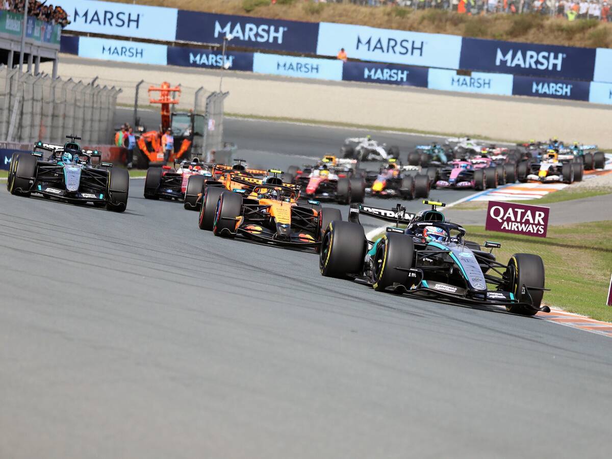 Warum ist ein Formula 1-Rennen 305 Kilometer lang? Die Renndistanz von 1950 bis 2027 Warum ist ein Formula 1-Rennen 305 Kilometer lang? Die Renndistanz von 1950 bis 2027