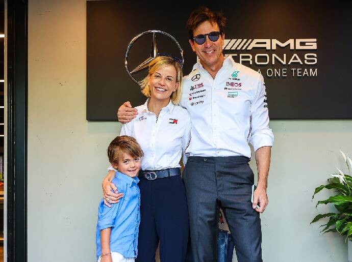 Stolzer Papa: Sohn von Susie und Toto Wolff gewinnt ersten Karttitel Stolzer Papa: Sohn von Susie und Toto Wolff gewinnt ersten Karttitel