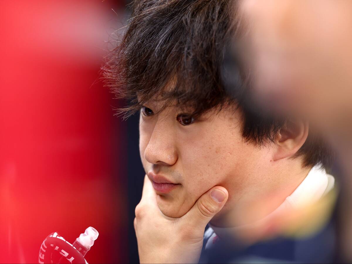 Yuki Tsunoda spricht über sein härtestes Formula 1-Jahr: “Ich genoss mein Leben nicht” Yuki Tsunoda spricht über sein härtestes Formula 1-Jahr: “Ich genoss mein Leben nicht”