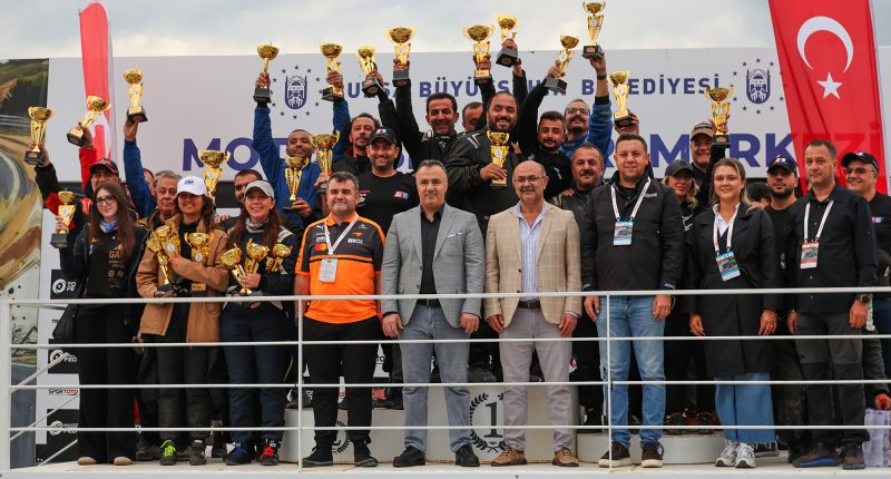 Baja Arca ile Büyüleyici Hafta Sonu Baja Arca ile Büyüleyici Hafta Sonu