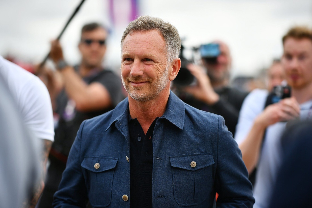 Horner, tek bir takıma istisna yapabileceğini açıkladı: “Ferrari, Formula 1’in uyuyan devidir” Horner, tek bir takıma istisna yapabileceğini açıkladı: “Ferrari, Formula 1’in uyuyan devidir”