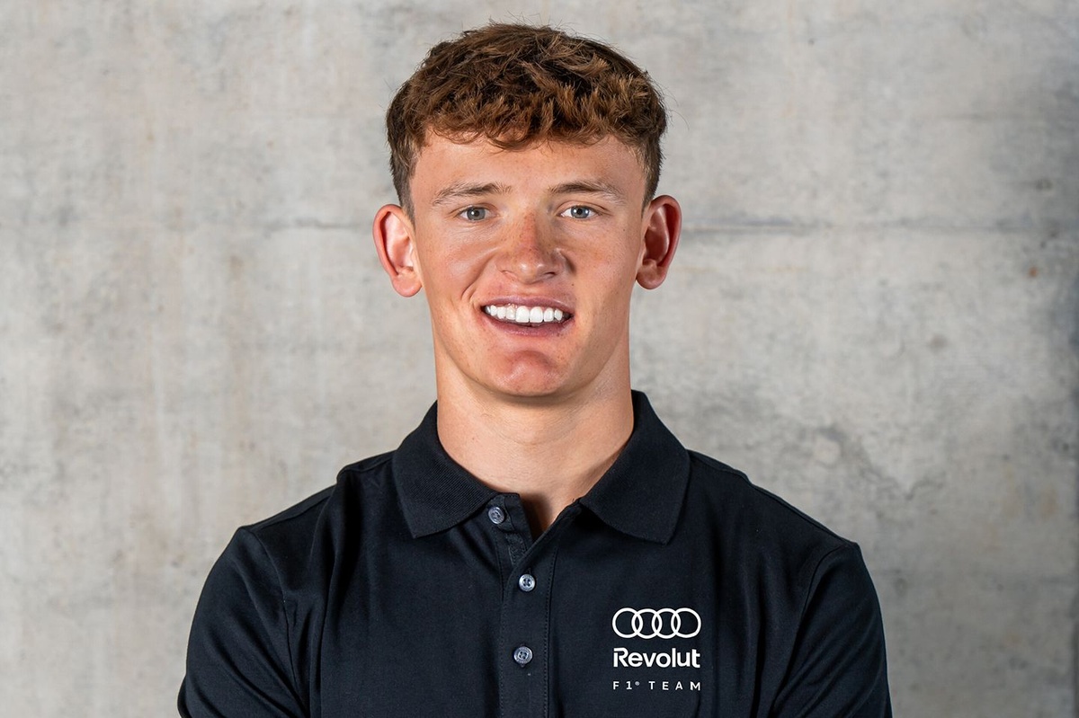 İddia: Audi, Freddie Slater’ı Formula 1’e hazırlıyor İddia: Audi, Freddie Slater’ı Formula 1’e hazırlıyor