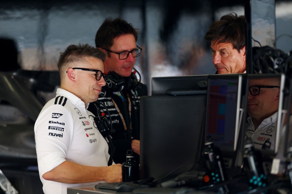 Mercedes kapsamlı güncellemesini ne zaman getireceğini açıkladı