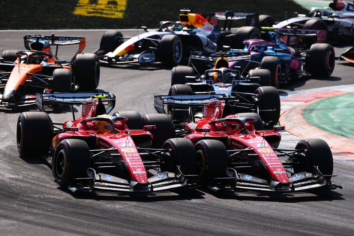 Montoya: “Ferrari yönetimi, Hamilton-Leclerc olayının ardından devreye girmeli” Montoya: “Ferrari yönetimi, Hamilton-Leclerc olayının ardından devreye girmeli”