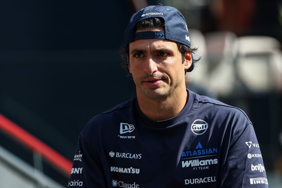 Sainz, sarı bayrak ihlali nedeniyle 5 sıra grid cezası aldı Sainz, sarı bayrak ihlali nedeniyle 5 sıra grid cezası aldı