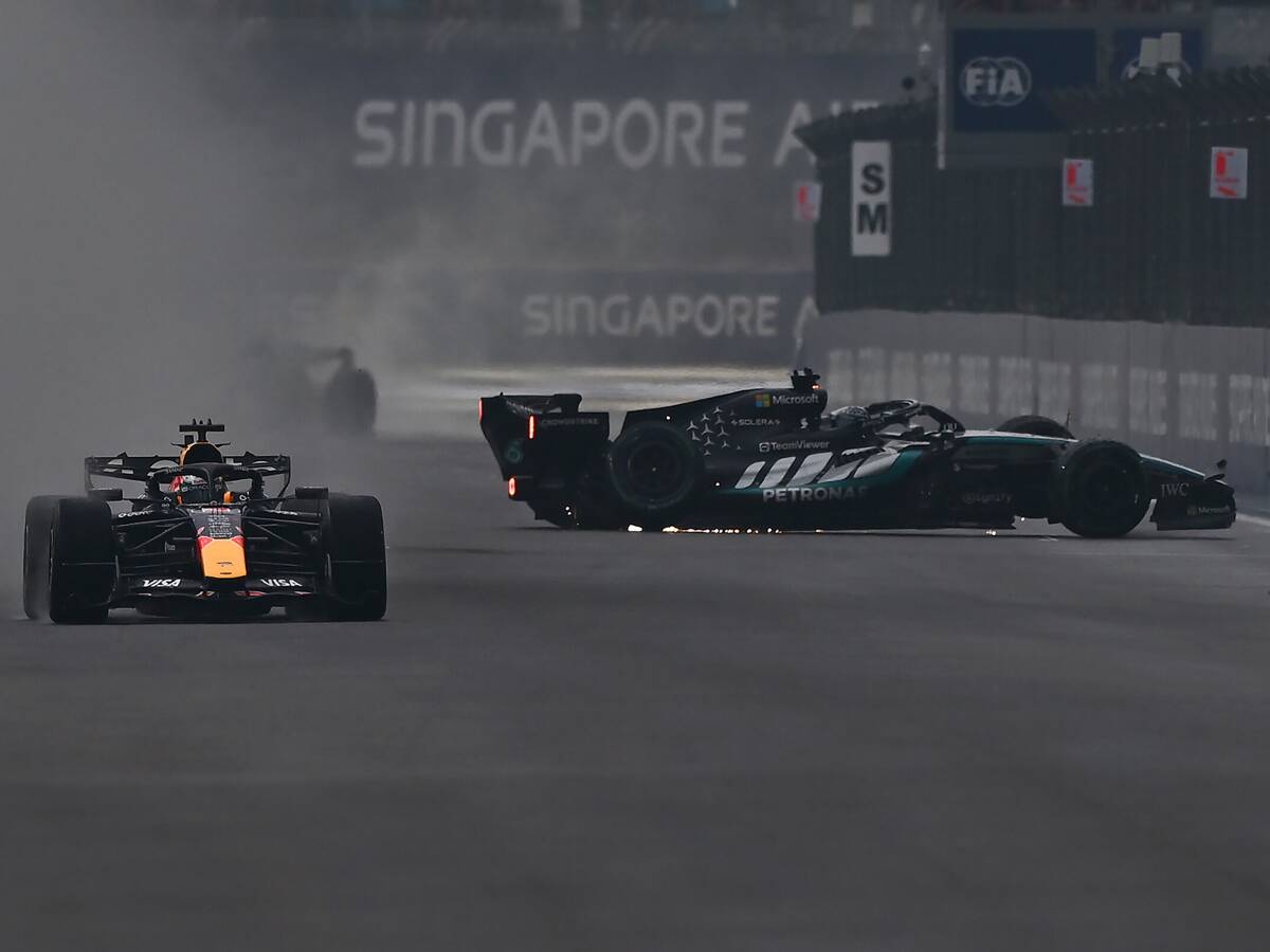 Wilder Singapur-Sprint: Russell-Crash, McLaren-Kollision & 13 Autos im Ziel Wilder Singapur-Sprint: Russell-Crash, McLaren-Kollision & 13 Autos im Ziel