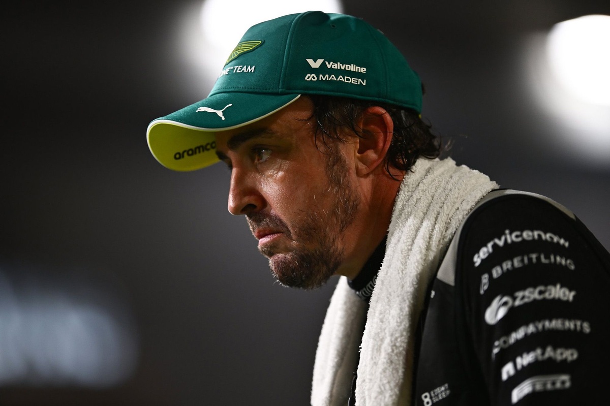 Alonso: “Güç ünitesinde olması gerektiği gibi çalışmayan bir şey var” Alonso: “Güç ünitesinde olması gerektiği gibi çalışmayan bir şey var”