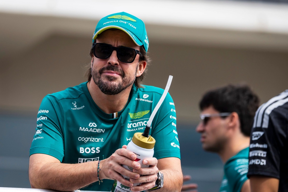 Alonso eleştirilerinin arkasında: “Alex’in o pozisyonda nasıl bir fırsat gördüğünü anlamıyorum” Alonso eleştirilerinin arkasında: “Alex’in o pozisyonda nasıl bir fırsat gördüğünü anlamıyorum”