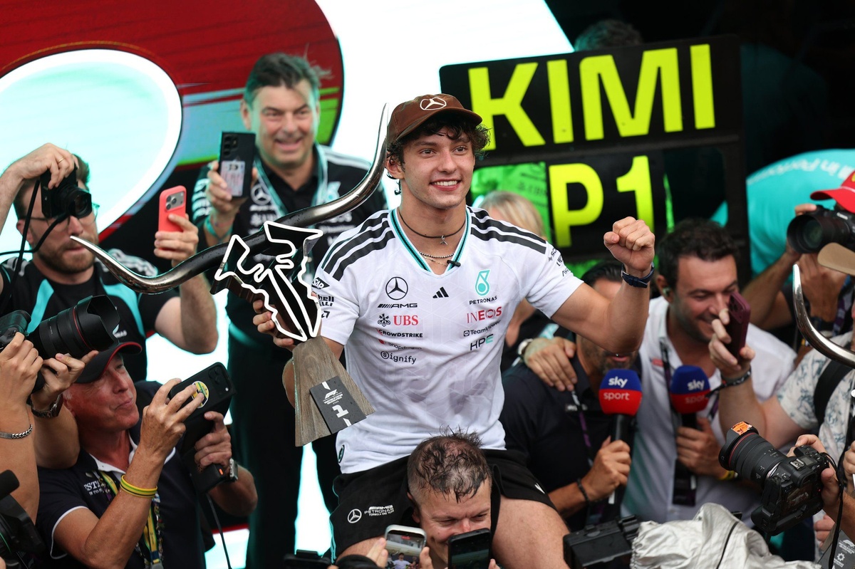 Antonelli, ilk Formula 1 şampiyonluğuna giden yolda baskıyı nasıl yönetiyor? Antonelli, ilk Formula 1 şampiyonluğuna giden yolda baskıyı nasıl yönetiyor?