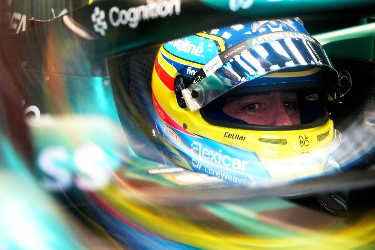 Aston Martin: “Alonso’nun farklı serilerde yarışmasını destekliyoruz” Aston Martin: “Alonso’nun farklı serilerde yarışmasını destekliyoruz”