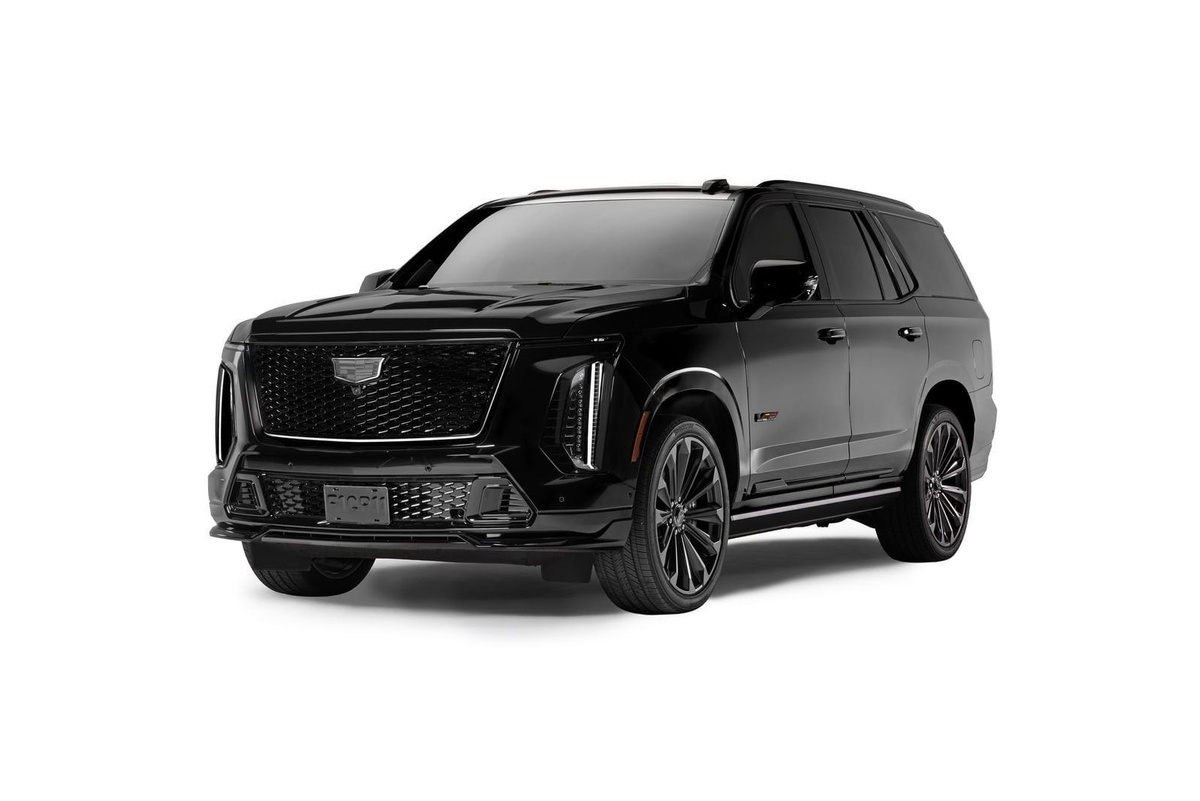 Cadillac, Perez’in 300. Formula 1 startına özel Escalade-V modelini tanıttı Cadillac, Perez’in 300. Formula 1 startına özel Escalade-V modelini tanıttı