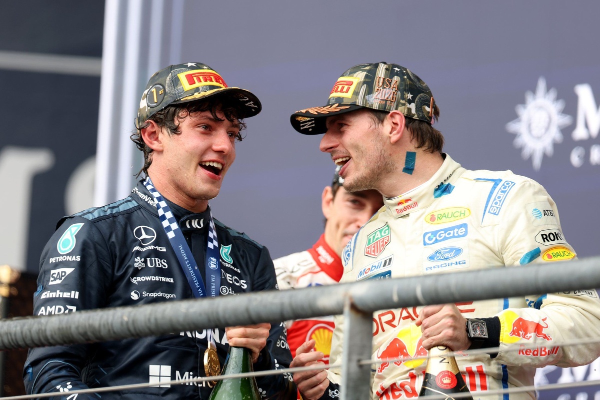 Ecclestone: “2027’de Antonelli ve Verstappen arasında inanılmaz bir rekabet izleyeceğiz” Ecclestone: “2027’de Antonelli ve Verstappen arasında inanılmaz bir rekabet izleyeceğiz”