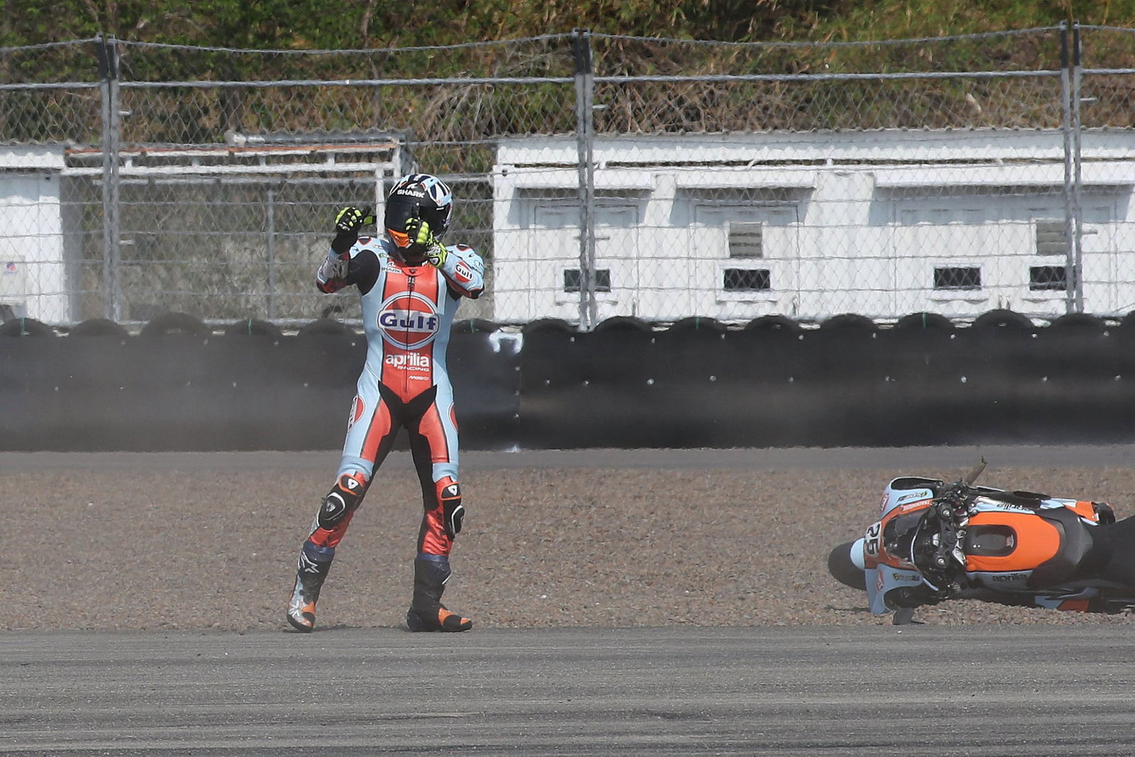 Raul Fernandez slams ‘unprofessional’ Marco Bezzecchi after MotoGP sprint clash Raul Fernandez slams ‘unprofessional’ Marco Bezzecchi after MotoGP sprint clash