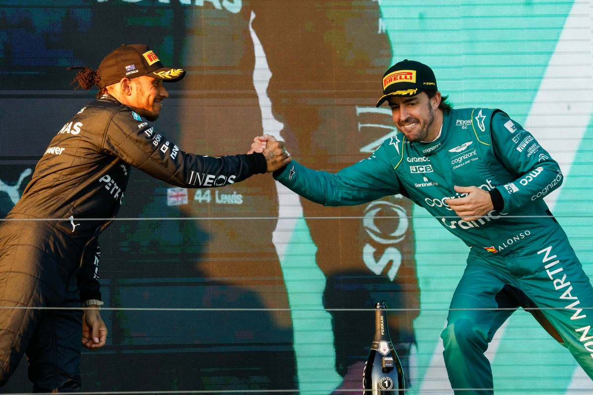 Hamilton’dan Alonso’ya övgü: “Saf yetenek konusunda onunla yarışabilecek çok az yarışçı var”