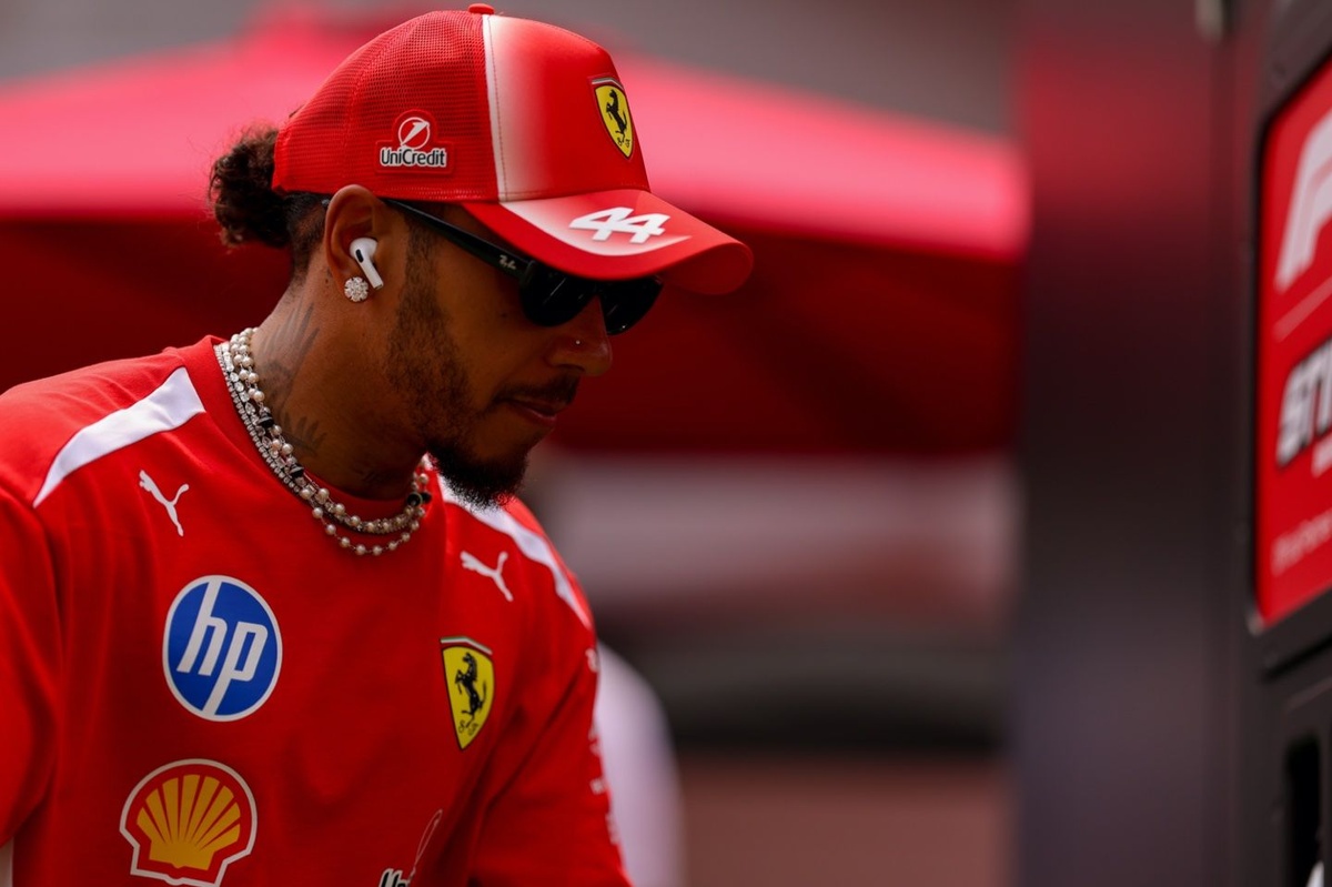 Hamilton: “Her pistin gece ve gündüz yarışı opsiyonu olmalı”