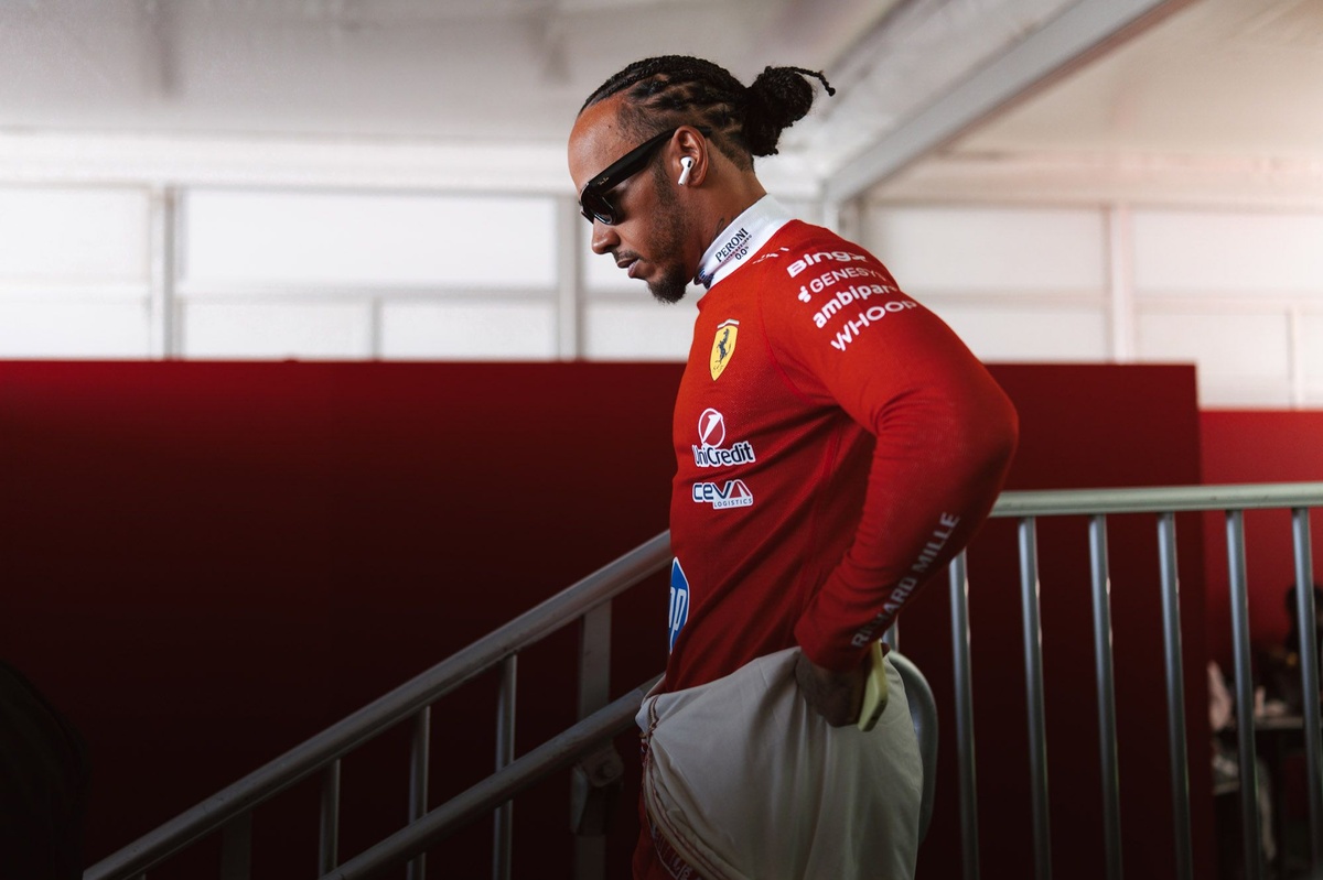 Hamilton: “Her şeyi düzlüklerde kaybediyoruz” Hamilton: “Her şeyi düzlüklerde kaybediyoruz”