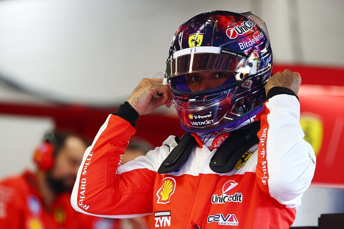 Hamilton’dan Verstappen’e yanıt: “41 yaşındayım ve omurgam gayet iyi durumda” Hamilton’dan Verstappen’e yanıt: “41 yaşındayım ve omurgam gayet iyi durumda”