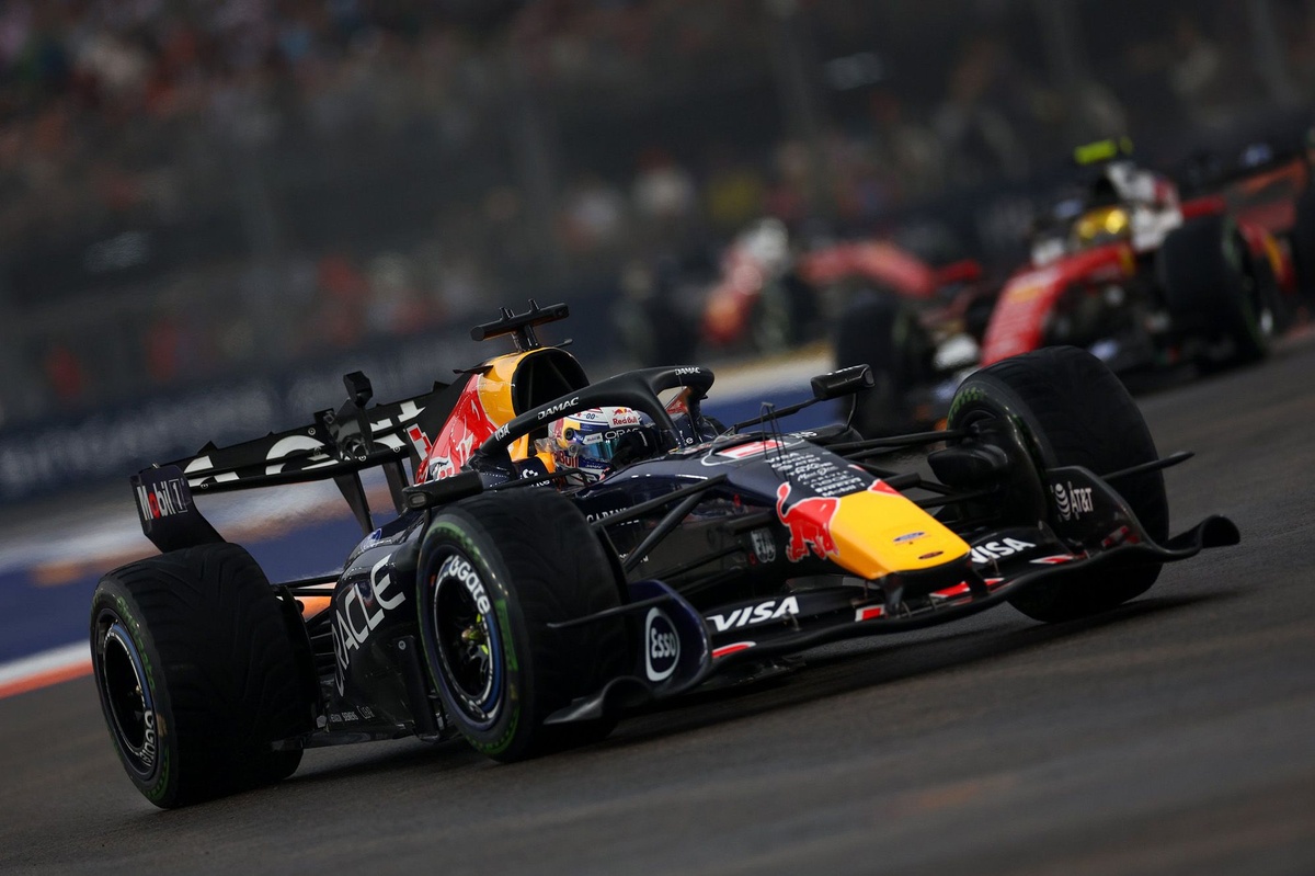 Lindblad, Red Bull motorunu övdü: “Sezonun başından beri harikaydı”