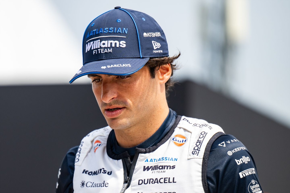 Sainz: “Singapur bizim için en ideal senaryo olmayacak” Sainz: “Singapur bizim için en ideal senaryo olmayacak”